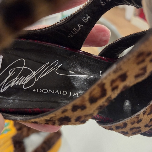 Donald J Pliner Glula Leopard platform heels Women's 6.5M - Picture 14 of 14